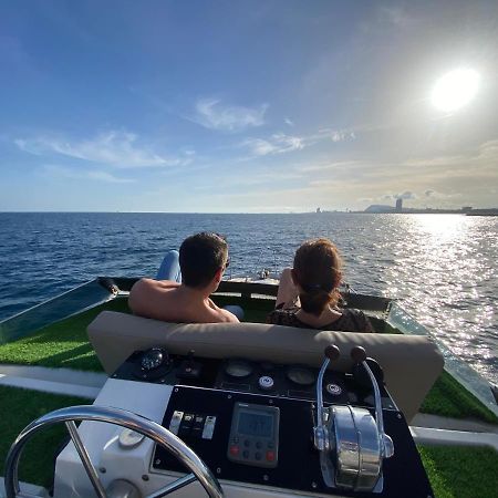Barco Muy Romantico Con Parking! Sant Adrià de Besòs Extérieur photo