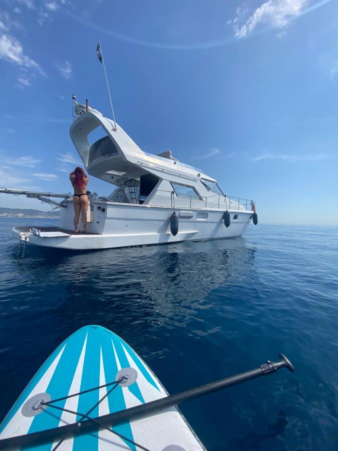 Barco Muy Romantico Con Parking! Sant Adrià de Besòs Extérieur photo